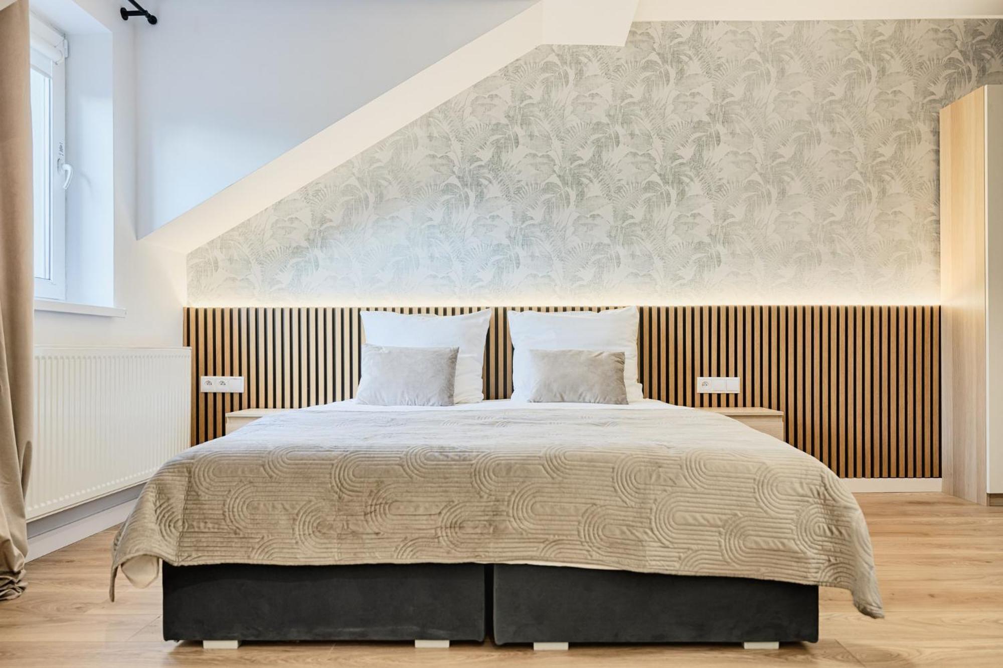 Bed and Breakfast Gosciniec Zacisze I Blisko A2 Dabie-Uniejow I Restauracja Экстерьер фото