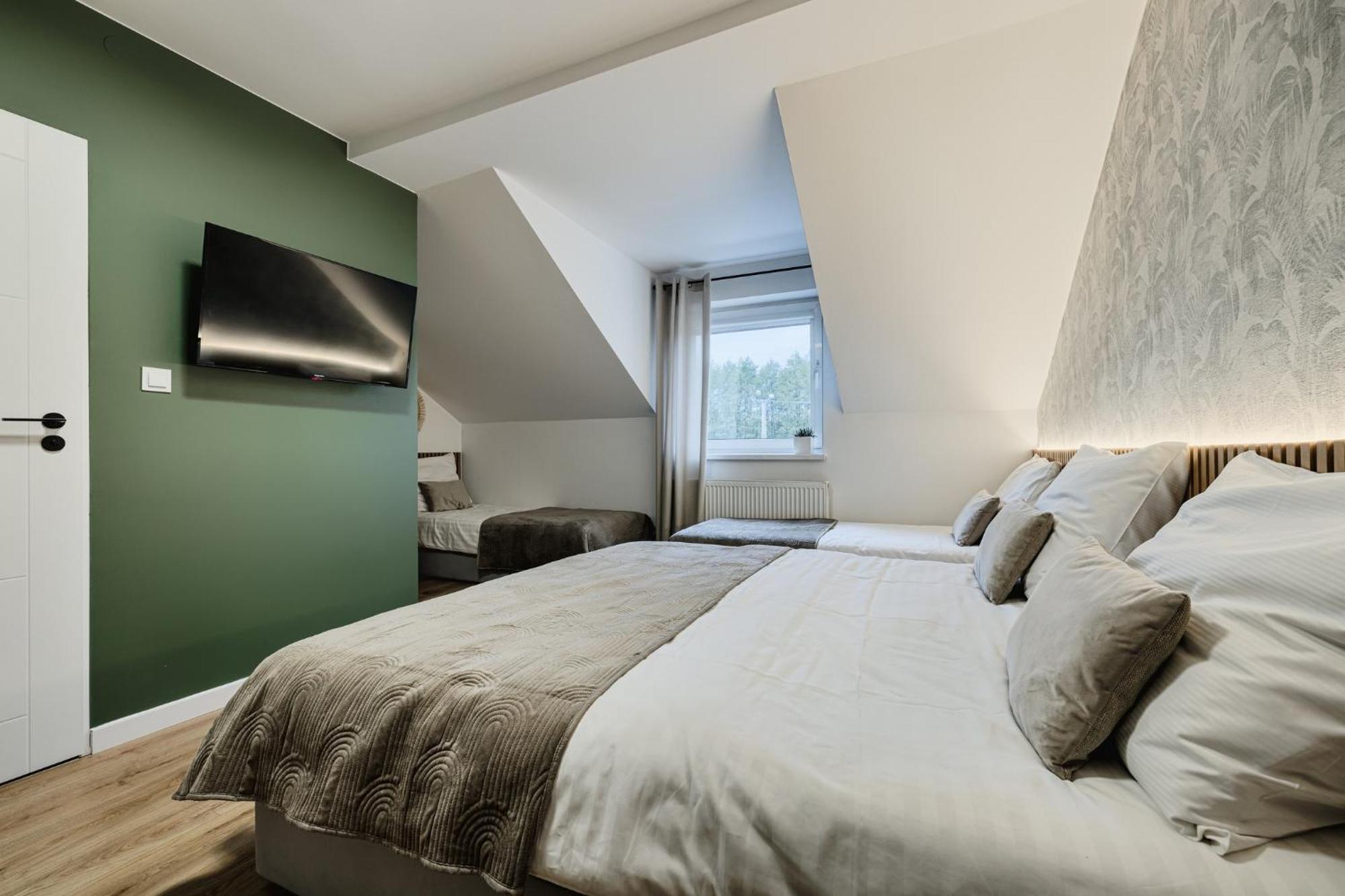 Bed and Breakfast Gosciniec Zacisze I Blisko A2 Dabie-Uniejow I Restauracja Экстерьер фото